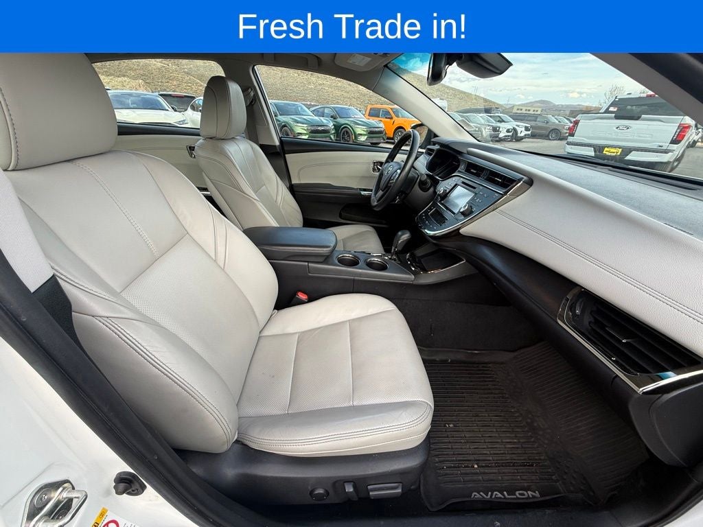 2017 Toyota Avalon Hybrid Limited