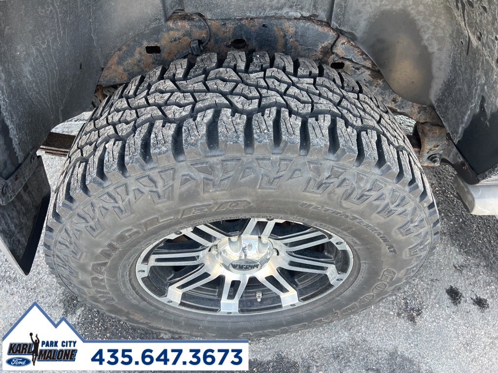 2009 Hummer H3T Alpha