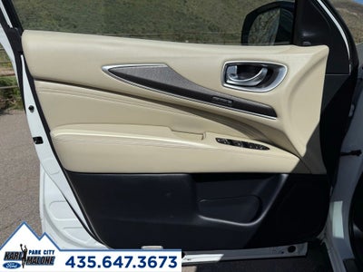 2019 INFINITI QX60 LUXE