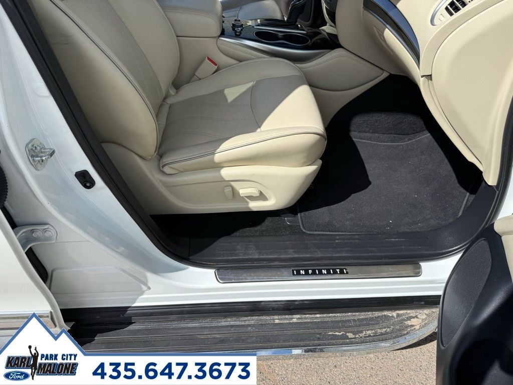 2019 INFINITI QX60 LUXE