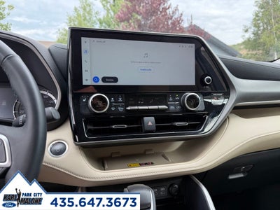 2025 Toyota Highlander Hybrid XLE