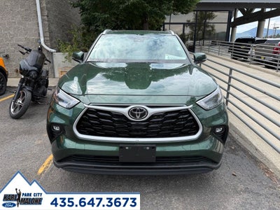 2025 Toyota Highlander Hybrid XLE