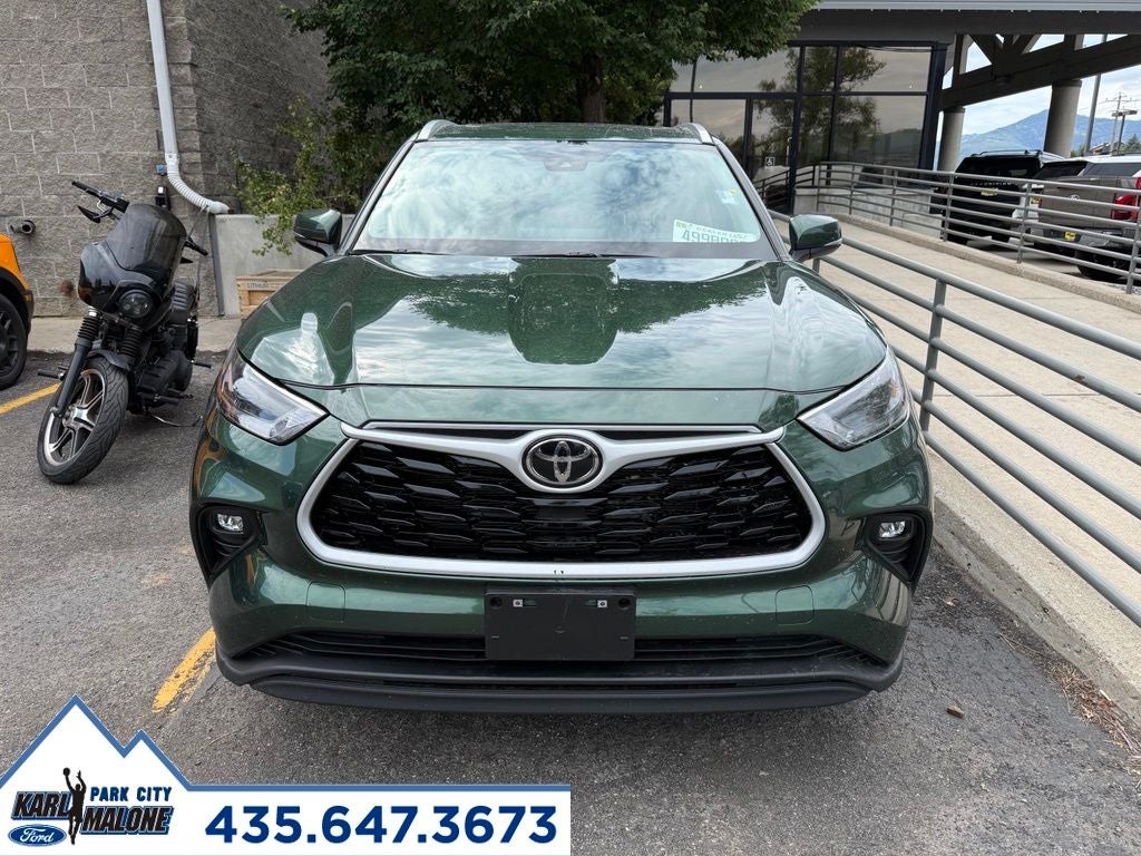 2025 Toyota Highlander Hybrid XLE