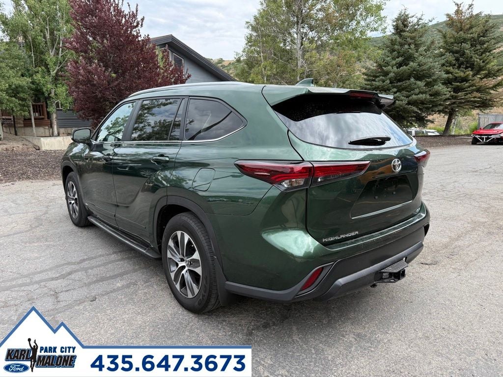 2025 Toyota Highlander Hybrid XLE
