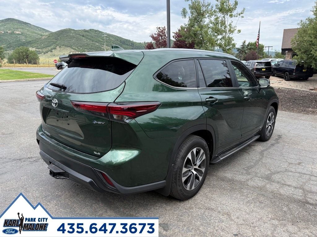 2025 Toyota Highlander Hybrid XLE