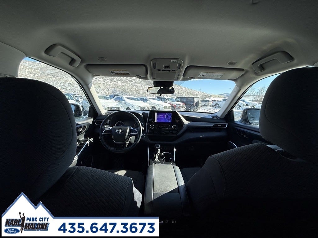 2024 Toyota Highlander LE