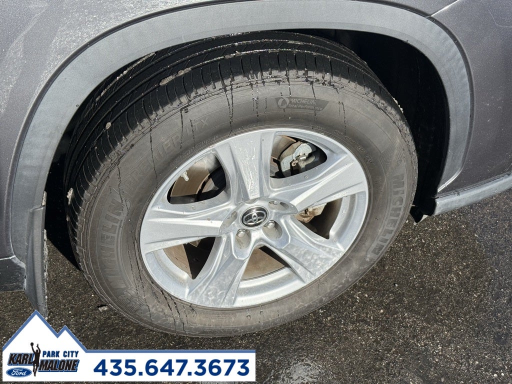 2024 Toyota Highlander LE