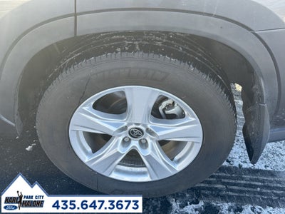 2024 Toyota Highlander LE