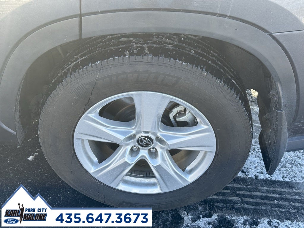 2024 Toyota Highlander LE