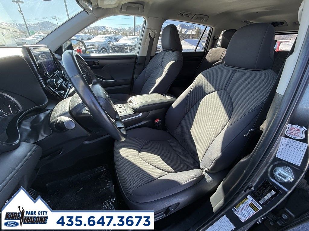 2024 Toyota Highlander LE