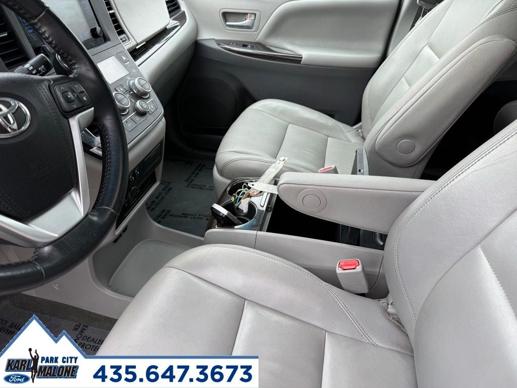 2015 Toyota Sienna XLE Premium 8 Passenger