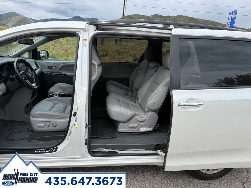 2015 Toyota Sienna XLE Premium 8 Passenger