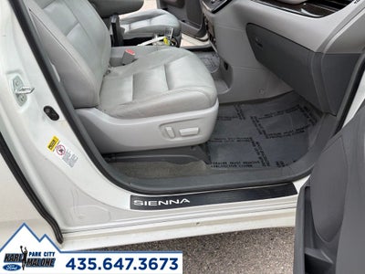 2015 Toyota Sienna XLE Premium 8 Passenger