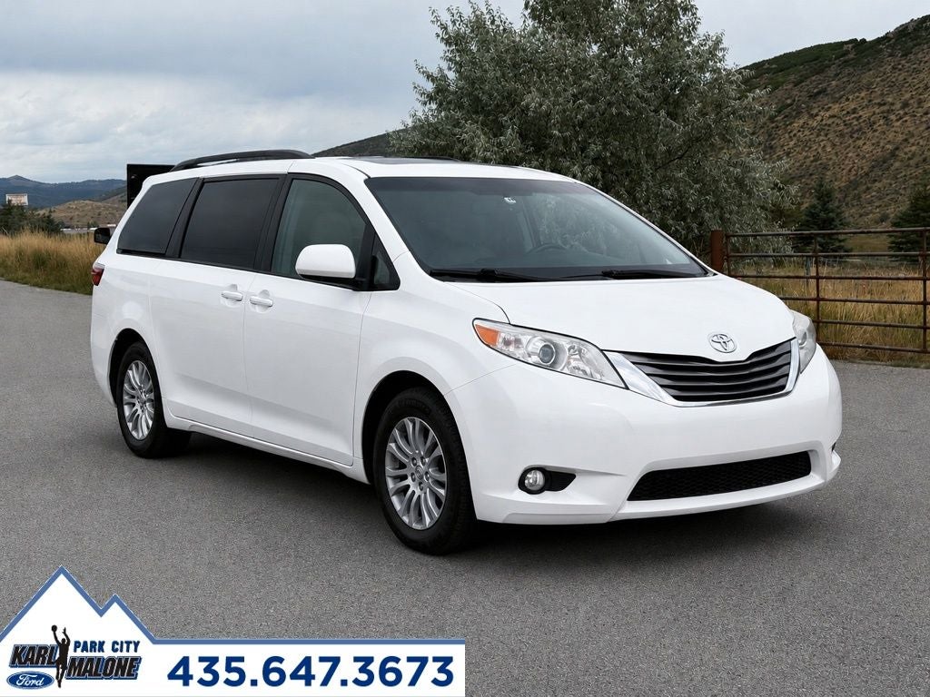 2015 Toyota Sienna XLE Premium 8 Passenger