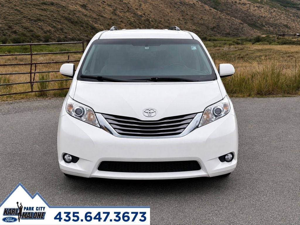 2015 Toyota Sienna XLE Premium 8 Passenger