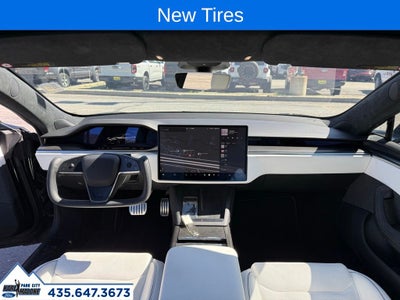 2022 Tesla Model S Plaid