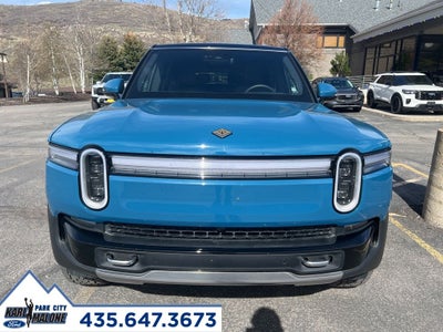 2025 Rivian R1S Base
