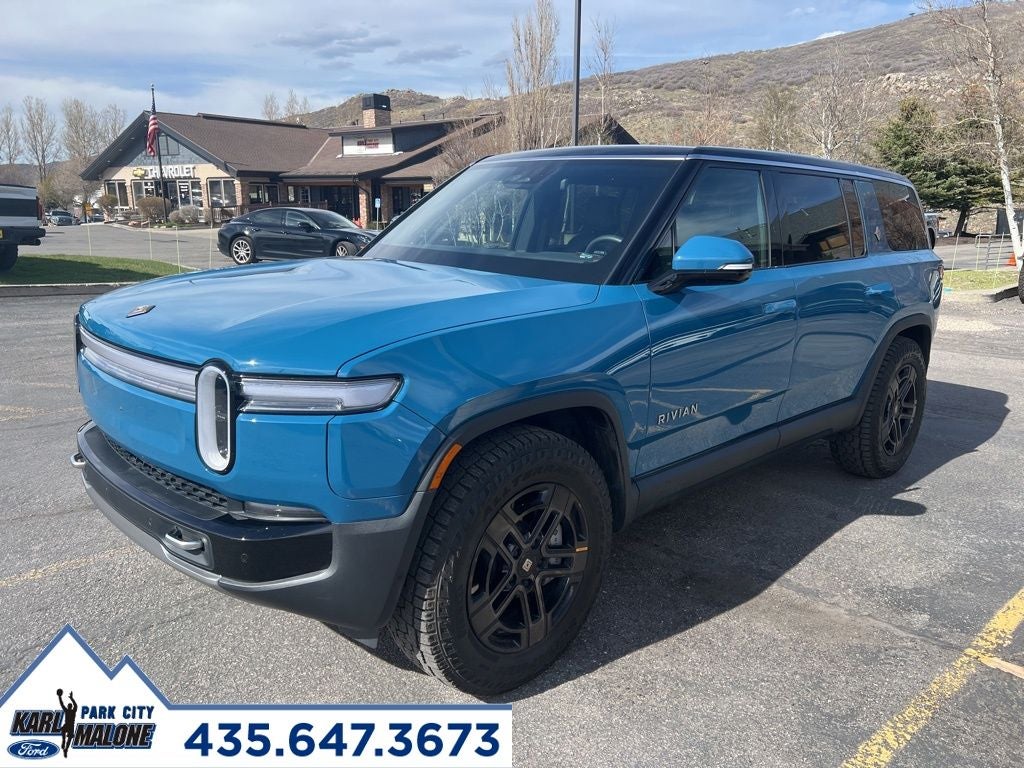 2025 Rivian R1S Base