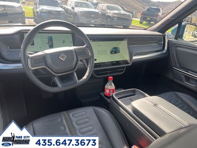 2025 Rivian R1S Base