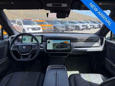 2026 Rivian R1S Base