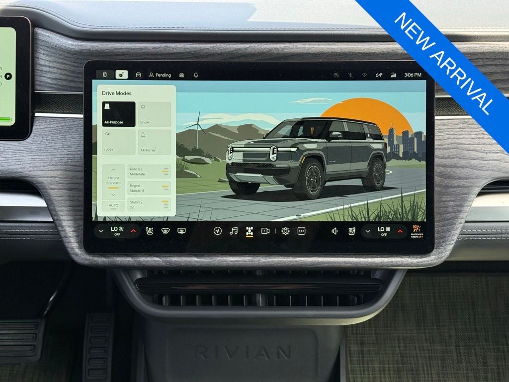 2026 Rivian R1S Base