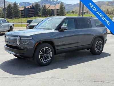 2026 Rivian R1S Base