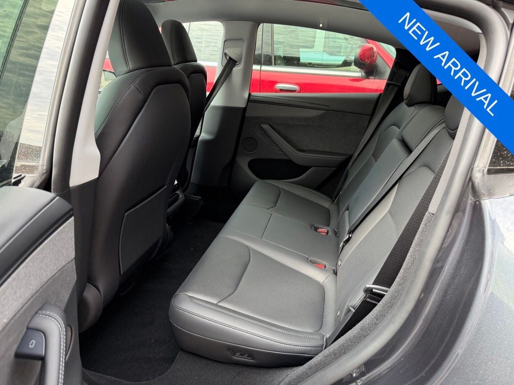 2026 Tesla Model Y Base