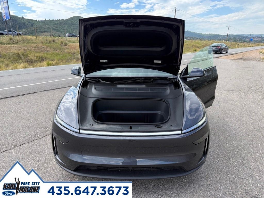 2026 Tesla Model Y Base