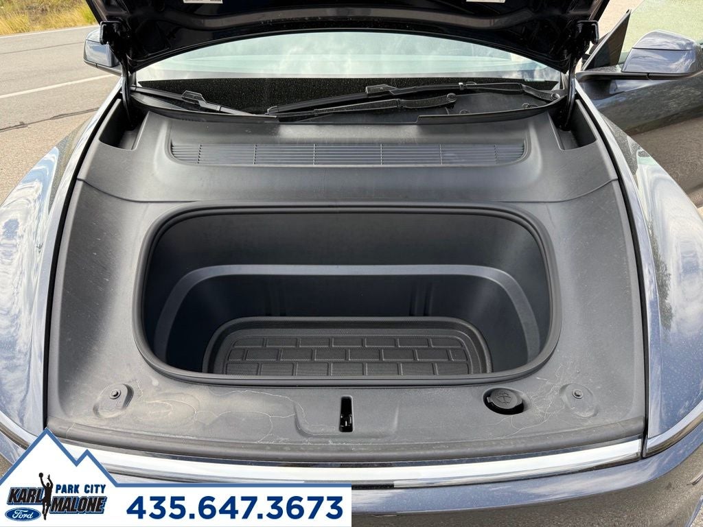 2026 Tesla Model Y Base