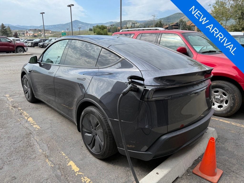 2026 Tesla Model Y Base