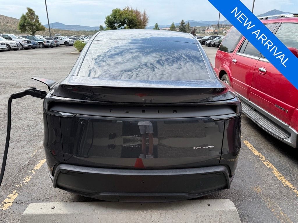 2026 Tesla Model Y Base
