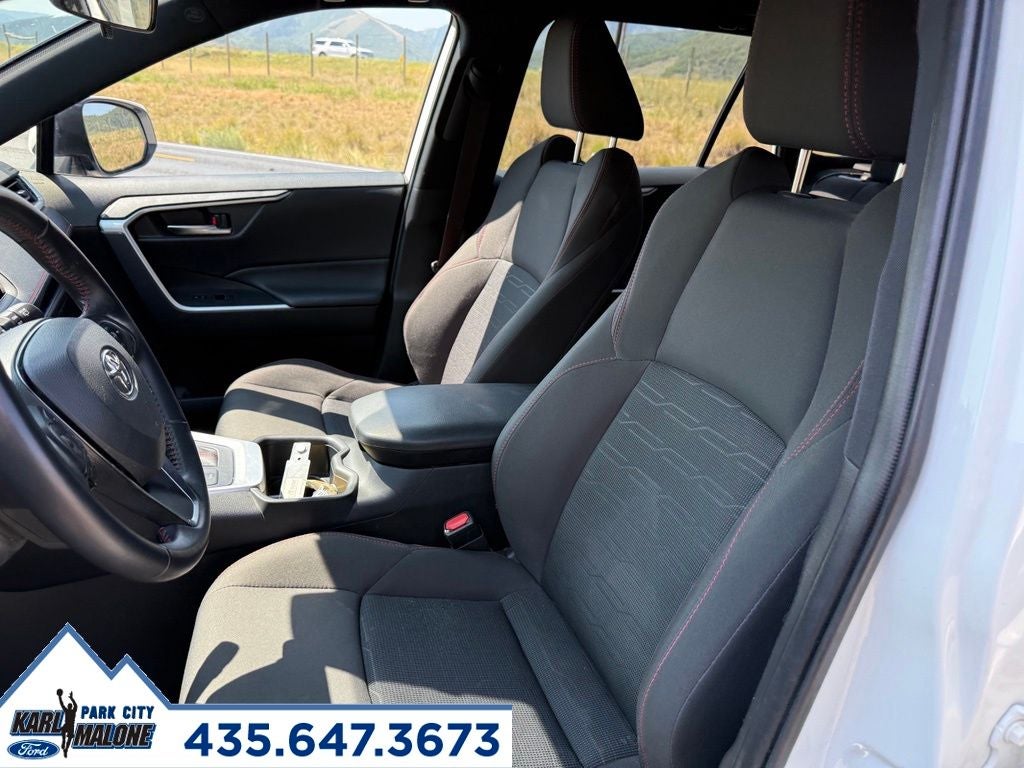 2025 Toyota RAV4 Plug-In Hybrid SE