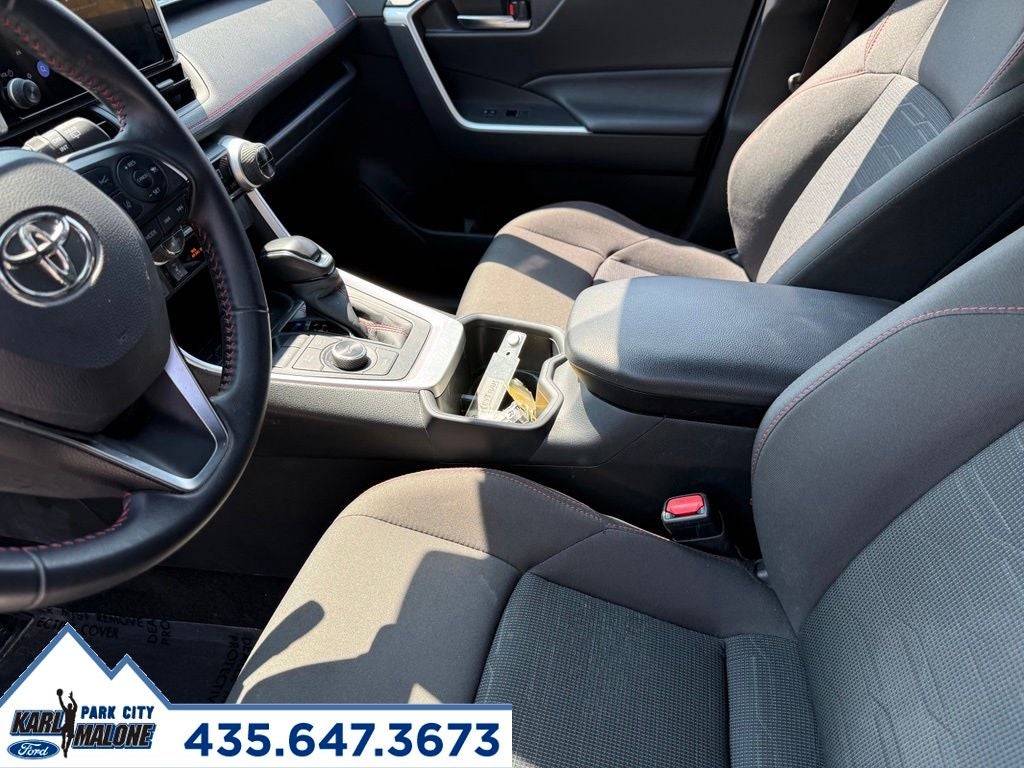 2025 Toyota RAV4 Plug-In Hybrid SE