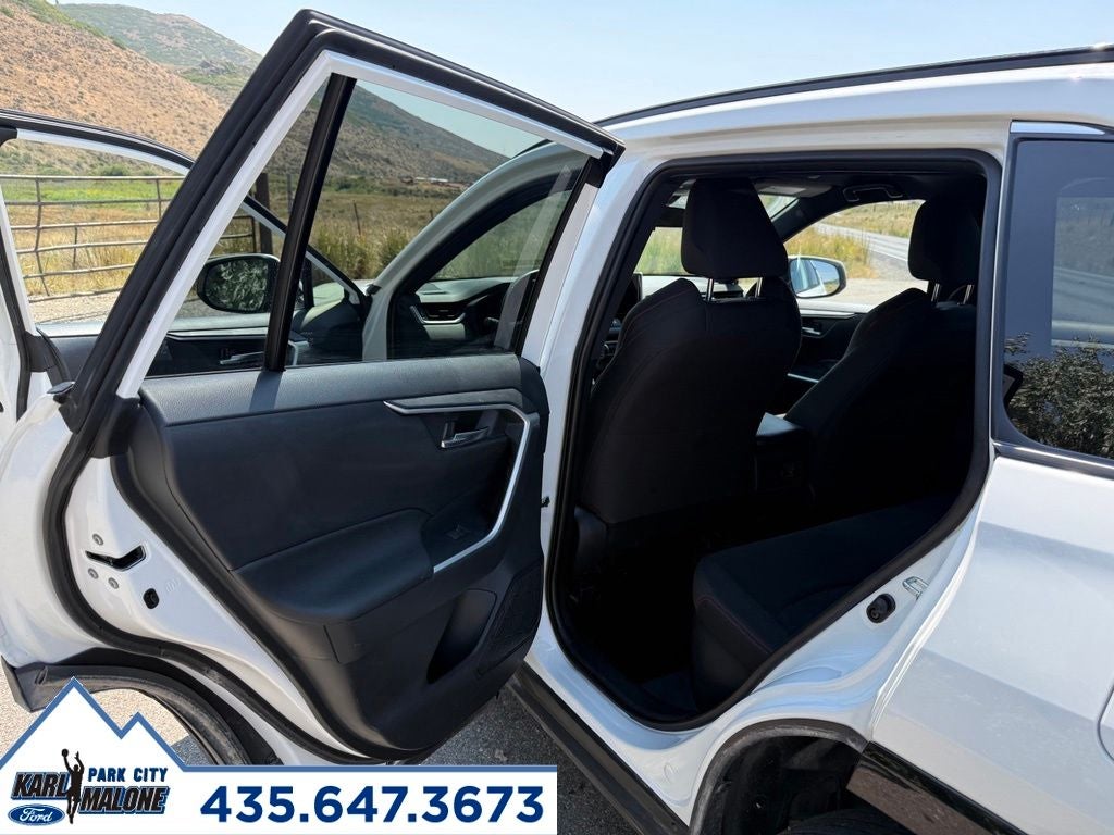 2025 Toyota RAV4 Plug-In Hybrid SE