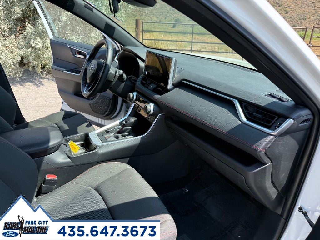 2025 Toyota RAV4 Plug-In Hybrid SE