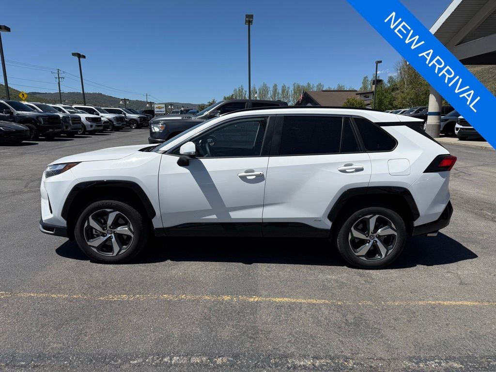 2025 Toyota RAV4 Plug-In Hybrid SE