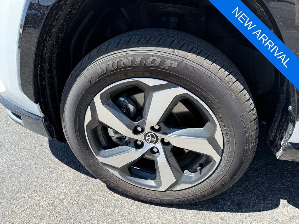2025 Toyota RAV4 Plug-In Hybrid SE