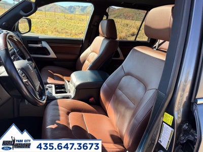 2018 Toyota Land Cruiser Base