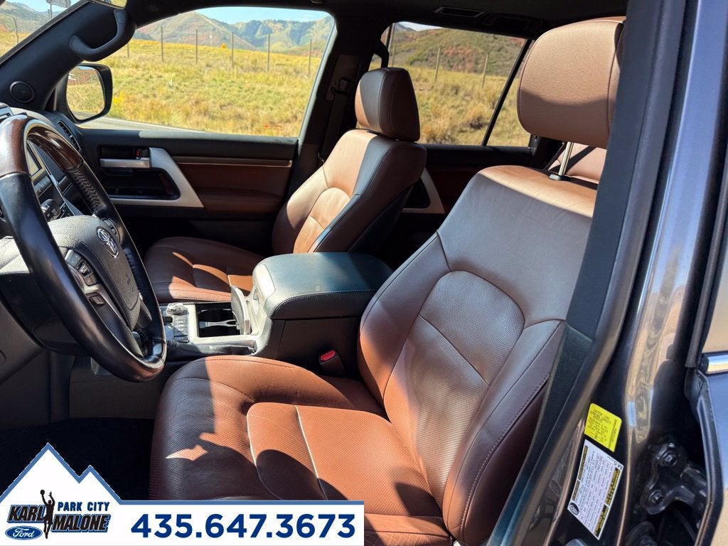 2018 Toyota Land Cruiser Base