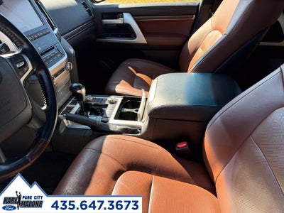 2018 Toyota Land Cruiser Base
