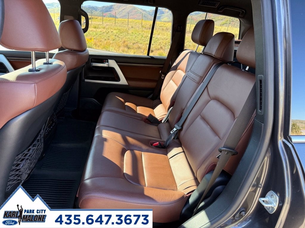 2018 Toyota Land Cruiser Base