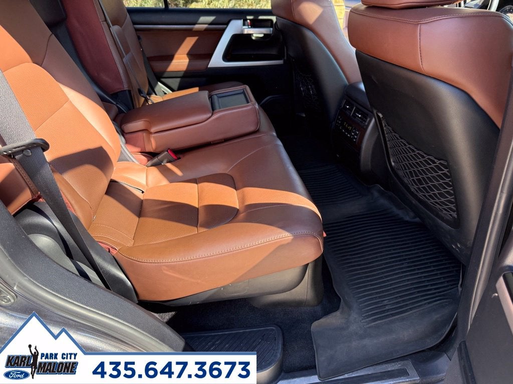 2018 Toyota Land Cruiser Base