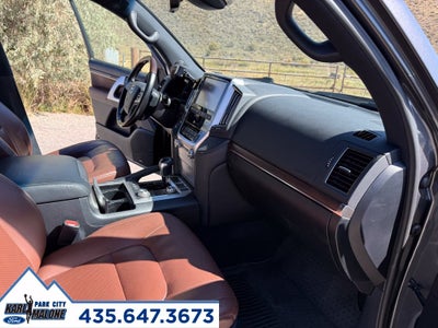 2018 Toyota Land Cruiser Base