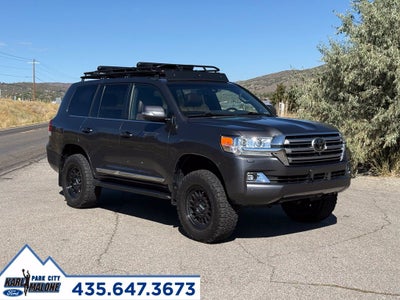 2018 Toyota Land Cruiser Base