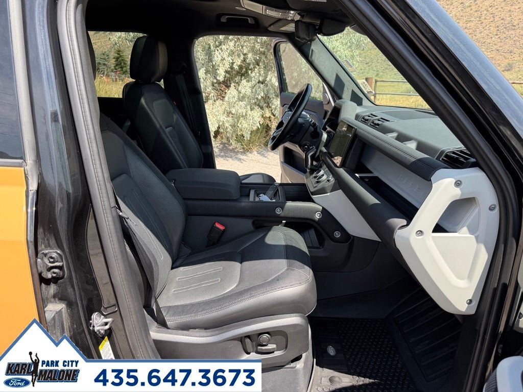 2022 Land Rover Defender 110 X-Dynamic SE