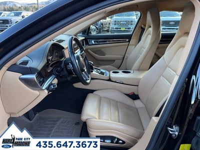 2018 Porsche Panamera 4