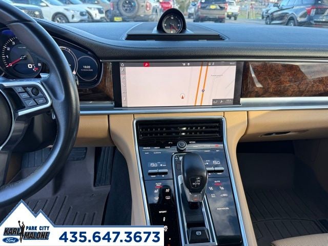 2018 Porsche Panamera 4