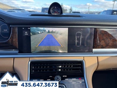 2018 Porsche Panamera 4