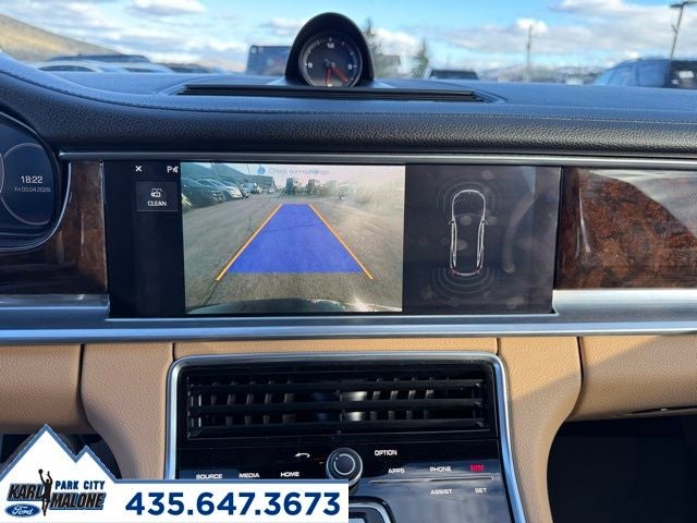 2018 Porsche Panamera 4