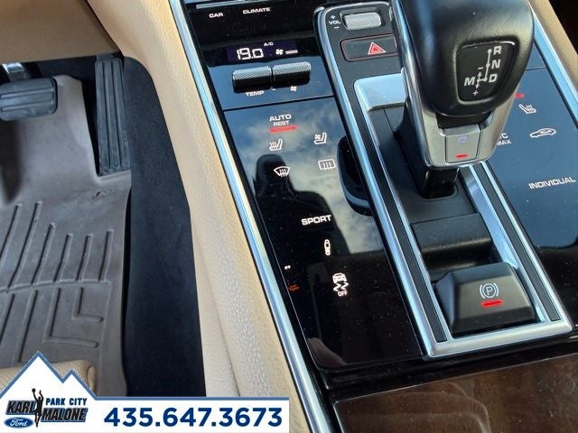 2018 Porsche Panamera 4